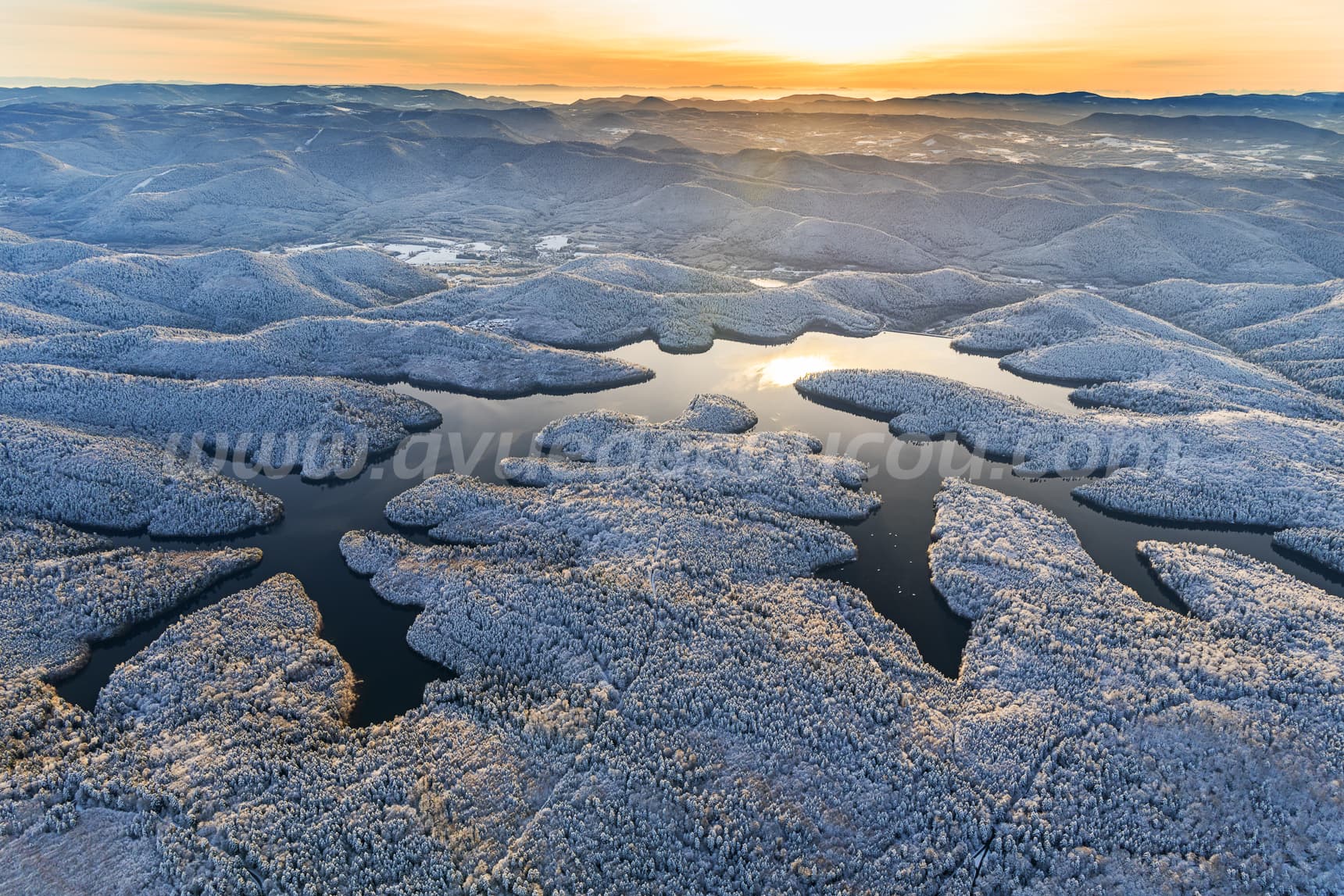 Lac de Pierre-Percee hivernal