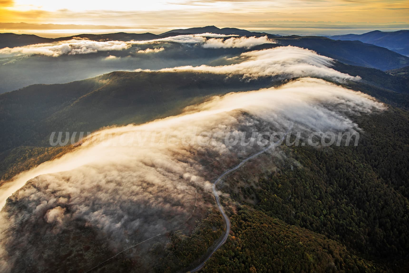 Cascades Vosgiennes dautomne
